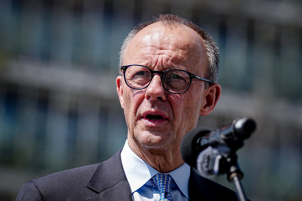 <strong>外媒：默茨启程访美“没带商务团”</strong>